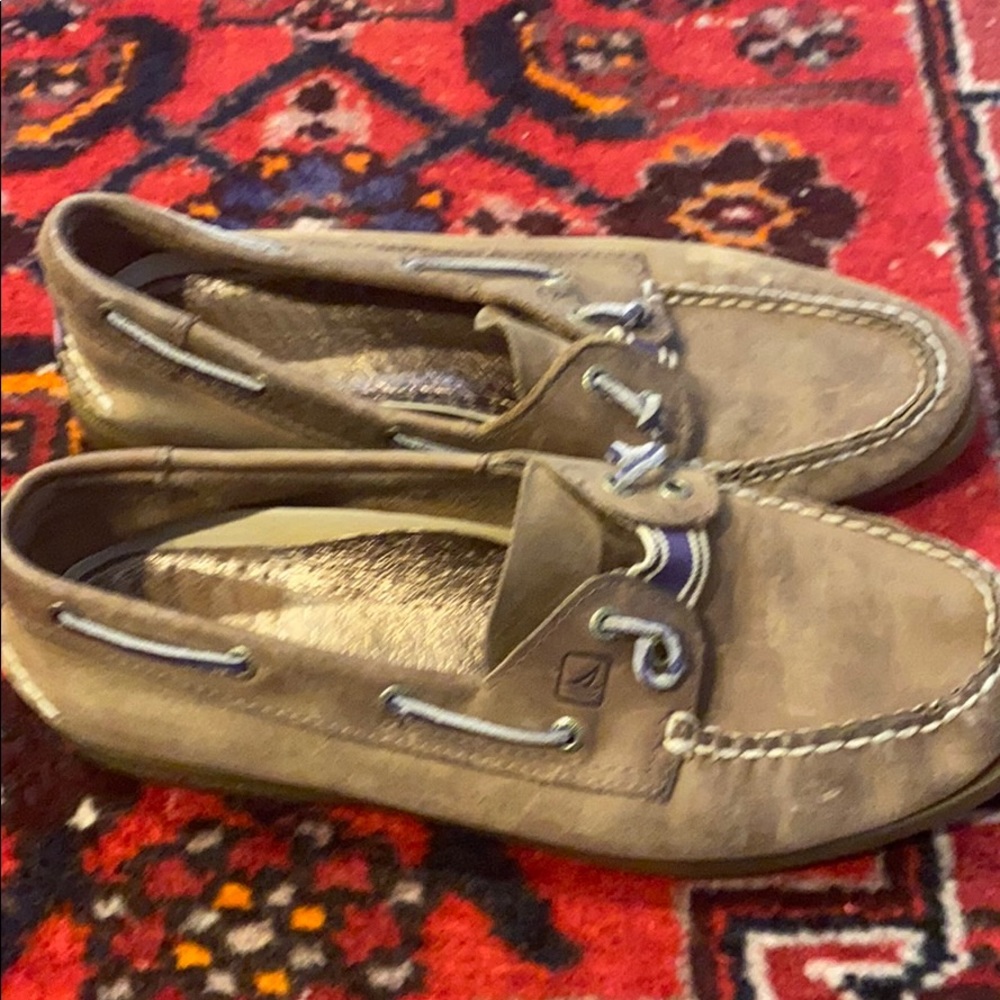 Speedy mocassins